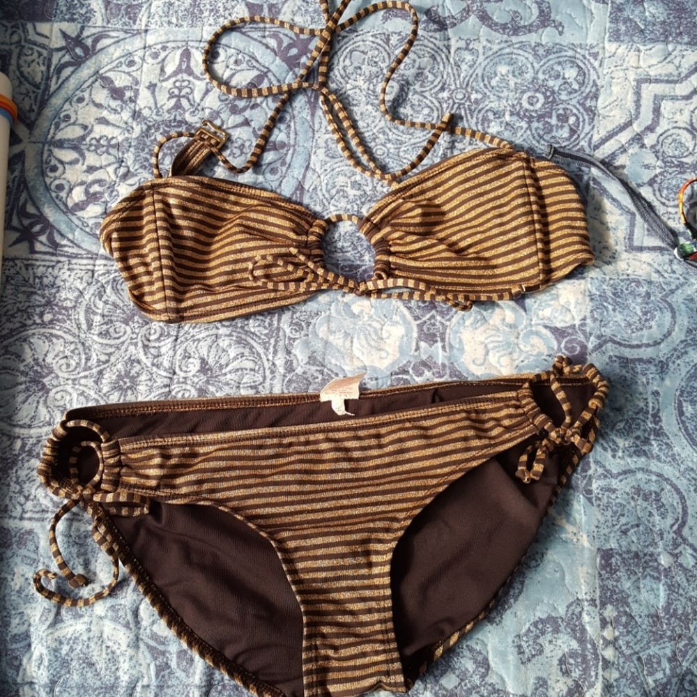 Bathing suit